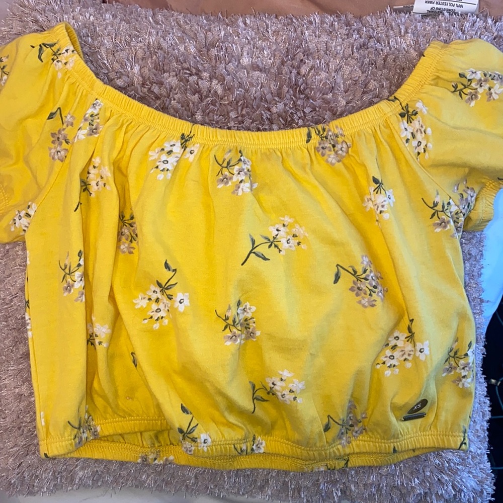 Hollister Crop Top